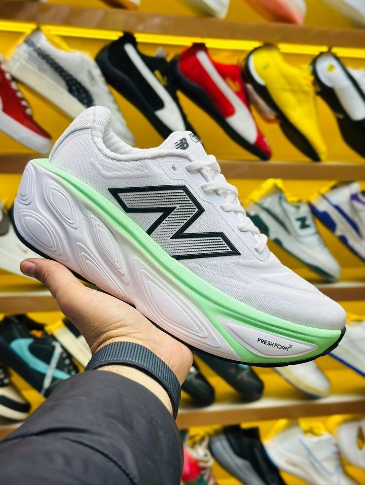 New Balance Men's Fresh Foam X More V5 Running Shoe White